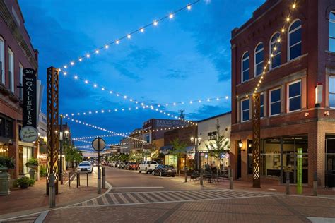 Downtown greer - Explore downtown Greer, a small town with big city flavor, where you can find historic buildings, award-winning restaurants, chic boutiques, and entertainment venues. Learn more about Greer Station, a nonprofit …
